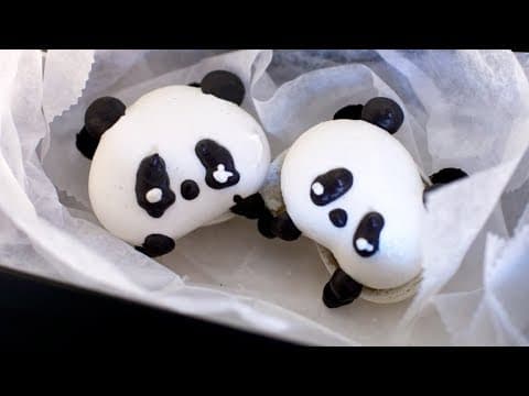 Making a Macaron (Mines N' Crafts)