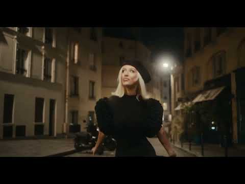 Christina Aguilera: Christmas in Paris | December 14 & 21