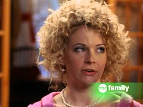 [Trailer]  Holiday In Handcuffs