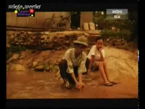 Lawak Apek Gila Bola
