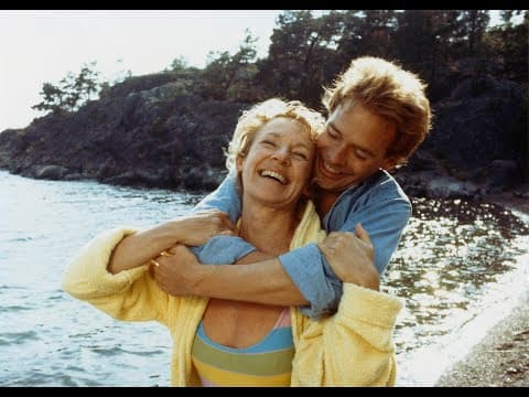 SUMMER NIGHTS / Sommarkvällar (clip)