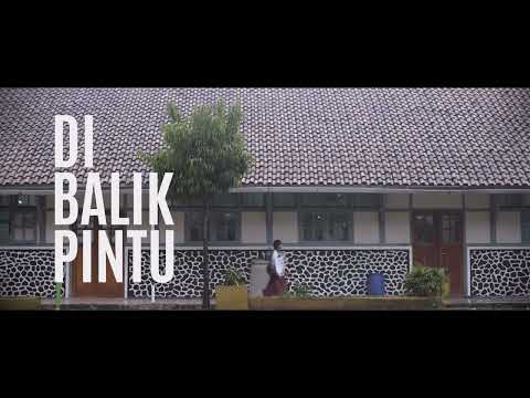 Di Balik Pintu