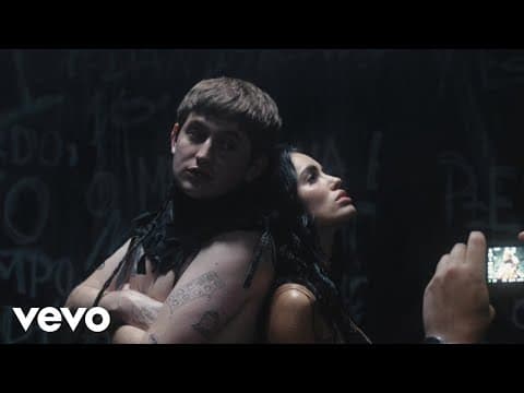 Lali - LALI - NO VAYAS A ATENDER CUANDO EL DEMONIO LLAMA (BTS Oficial)