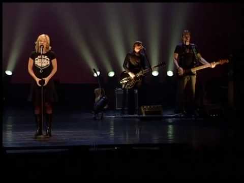 Claudia de Breij - Geen liedje - Claudia Zuigt