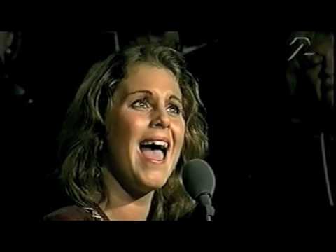 Du måste finnas - Helen Sjöholm  (Kristina från Duvemala)