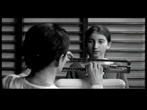 Alice ou la vie en noir et blanc de Sophie Schoukens (Vidéo Femmes)