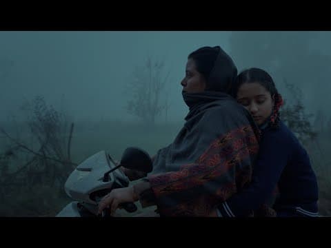 Bus No. 7 trailer