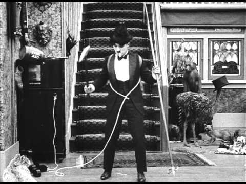 One A.M. (Charlot rentre tard)
