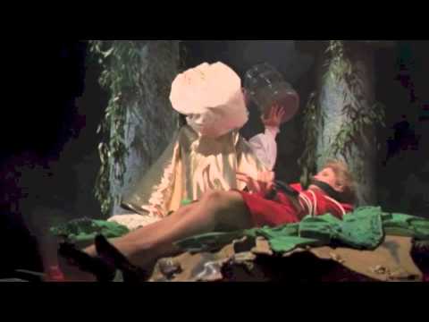 Killer Tomatoes Strike Back - Sandwitch Scene