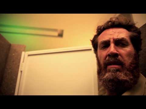 Trailer Curta-metragem Tudo que você ama lhe será arrebatado , baseado no conto de Stephen King