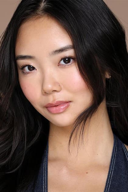 Chloe Lee