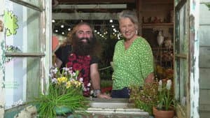 Episode 33 Spring: Pretty perennials & awesome orchids