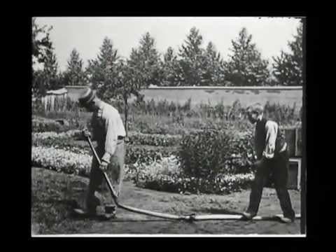 Tables Turned on The Gardener - L'Arroseur Arrose (Lumiere - 1895)