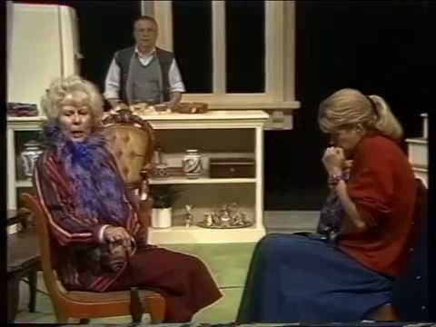 Mary Dresselhuys in "Een bijzonder prettig vergezicht", Deel 1. Toneelstuk.