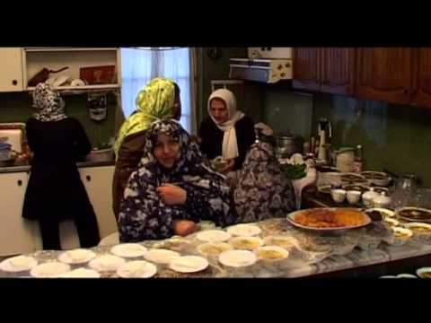 Trailer: دستور آشپزی - Iranian Cookbook