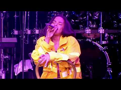 Aaliyah Live in Amsterdam Short Version