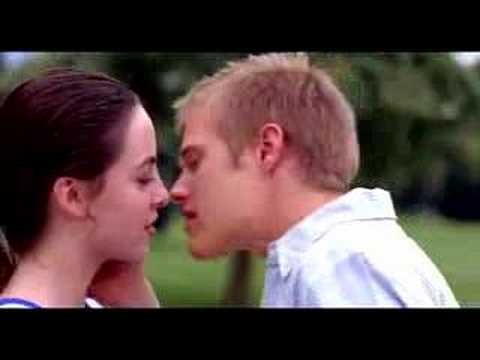 Trailer 1